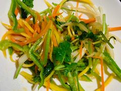 -纳鲁孜·新疆特色餐厅(上海悦荟广场店)