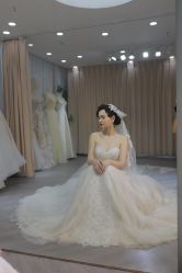 -台湾蔡美月婚纱租赁