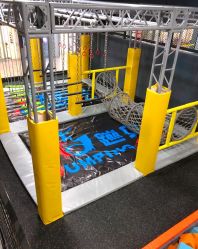 -蹦贝运动中心·蹦床·攀岩·闯关(龙岗店)