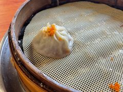 蟹粉小笼包-忆秦园小笼包(惠山古镇总店)