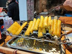 炸春卷-磁器口古镇