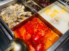 -海底捞火锅鲜切牛肉主题店(长寿路店)