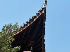 -龙华寺