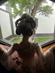 -一揽芳华汉服旗袍体验馆(拙政园店)