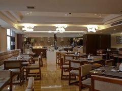 -武汉光谷广场杨家湾地铁站怡程酒店