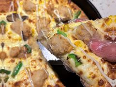 -必胜客(WOW中心城店)