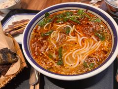 -云阿蛮云南生烫牛肉米线(奉贤路店)