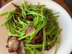 -莲餐厅·湖北菜·潜江小龙虾店(愚园路店)