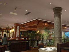 -八府香鸭·啫啫煲(华山路店)