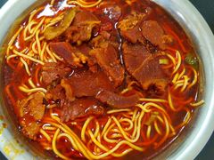 -薛记襄阳香辣牛肉面(平安路店)