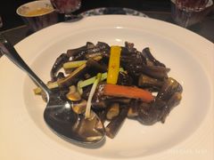 -海派悦庭·海胆烧麦·新融合菜(凯德广场店)
