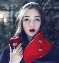 -时尚殿堂明星门店