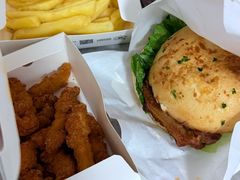 -必胜客(航洋国际店)