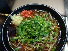 -椒点传统串串香