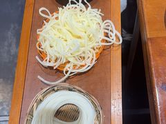 -黔有有贵州酸汤夺夺粉火锅(五味十字店)