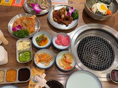 -明洞阿姨·韩式酱蟹烤肉·创意料理(三元桥店)