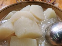 -一品红烧鸭特色川菜(三岔湖店)