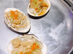 黄金贝-船梆煮•蒸汽海鲜·炉火烤肉(五四广场店)