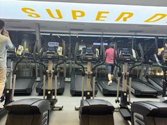 -超鹿运动(达信大厦店)