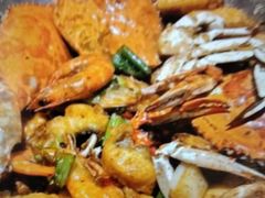 -七欣天香辣蟹火锅(上海银亿滨江店)