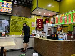 -龙记桂林米粉(财满街店)