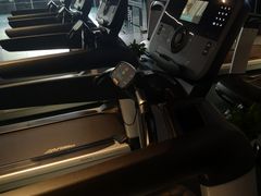 -懒人Club健身(卓越时代广场店)