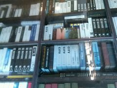 -钟书阁(松江泰晤士小镇店)