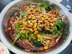 -周良天山牛杂城(天山路总店)