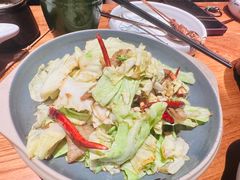 手撕包菜-云海肴·汽锅鸡·云南代表菜(美罗城店)