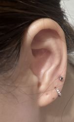 -AI艾耳·专业手工耳洞·穿孔美学馆