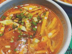 一口香-令氏家外家周秦食府(高新店)