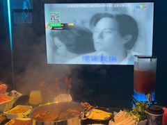 -唯爱KTV聚会餐厅(仙林东城汇店)