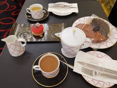 -Salon de The de Joel Robuchon(外滩18号店)
