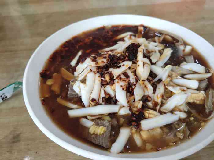 二女凉粉"店员很热情 也很有趣凉粉滑溜溜的 辣椒-大众点评移动版