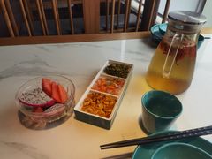 -荷塘秋月·本帮江浙菜(国权路店)