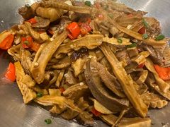 -黄泥岗·地道湖北菜(奥特莱斯店)