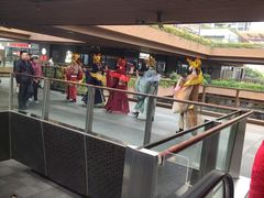 -瑞虹新天地月亮湾