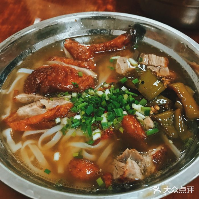 黄氏烧鸭粉(城东店)图片