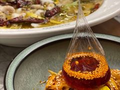 敲糖棒棒鸡-渔语鱼新川菜Bistro(万象天地店)