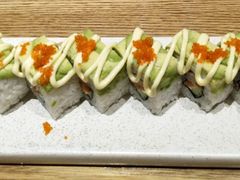 三文鱼牛油果反卷-林妈妈村·日式料理(宝山龙湖天街店)