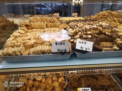 -爱德顺糕点食屋(利民道店)