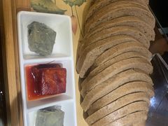 -东口码头·烧鸽子·鱼头泡饼·地方菜(金鹰悦城店)