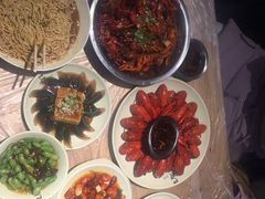 凉面-巴厘龙虾·榜首油焖大虾(洞庭·艺术洋房店)