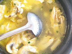 草鸡汤-品鲜村农家菜·阳澄湖大闸蟹(总店)