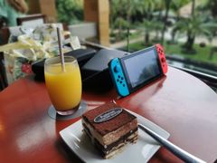 -三亚湾海居铂尔曼度假酒店