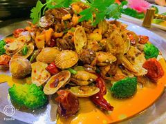 -鑫巴蜀小镇 · 水煮鱼专研店(玉桥店)