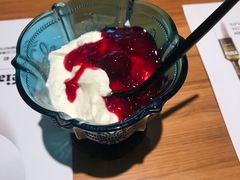 樱桃酸奶-HELLO MUSAE 拾光缪斯餐厅·纯正希腊风味(苏州中心店)