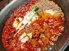-四小区火锅·巷子里的重庆火锅(花照壁店)