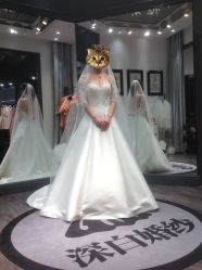 -深白婚纱艺术馆(王府壹号店)