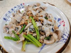 果仁炒生鱼片-禄源公·老莞诚饭店